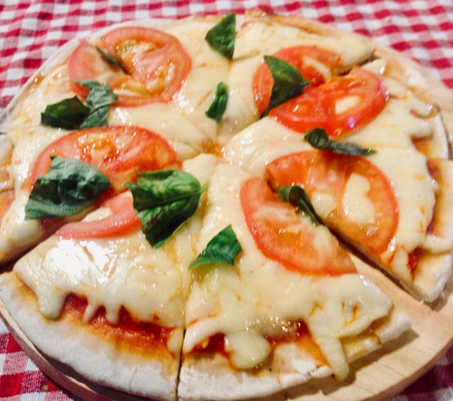 Imagen 1 de 3 de Pizza Calzzone Chivitos Spetto Corrido Y Mozo Gratis