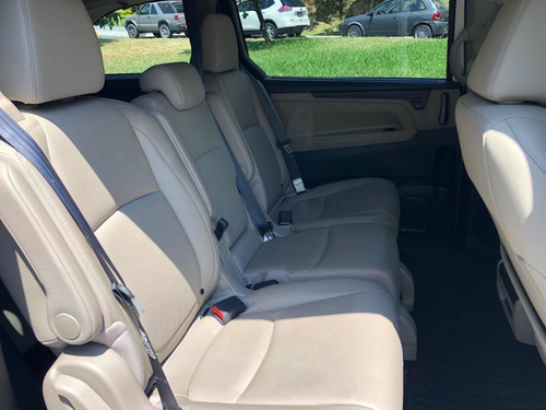 Imagen 10 de 15 de Honda Odyssey Touring