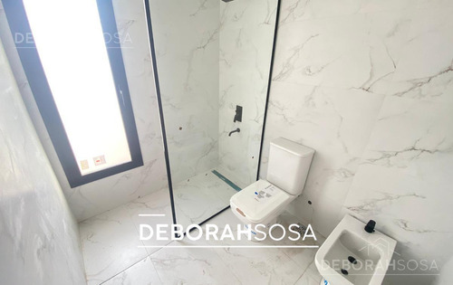 Casa En Venta 6 Ambientes Al Agua - El Canton Zona Norte
