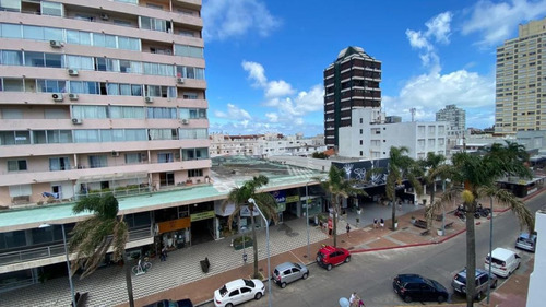 Imagen 1 de 14 de Apartamento En Venta, Peninsula, Punta Del Este