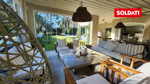 Highland Park Cc, Alberti, Casa En Venta.