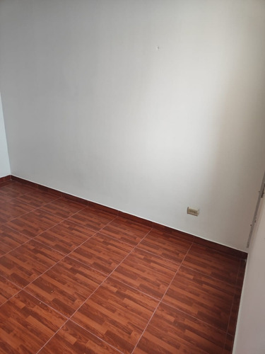 Imagen 17 de 20 de Alquilo Departamento 3 Dormitorios Urb. El Retablo Comas