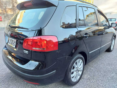 Imagen 4 de 18 de Volkswagen Suran 2013 1.6 Highline 101cv 11c