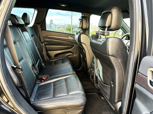 Jeep Grand Cherokee 3.6 LAREDO 4X4 V6 24V