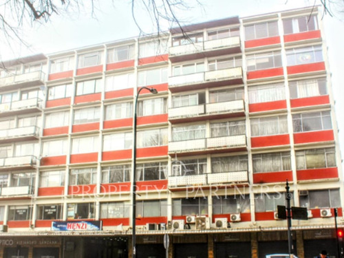 Departamento En Pleno Centro De Valdivia, Edificio...