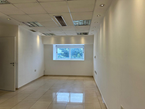 Alquiler Deposito 1900 M2 En Benavidez Tigre