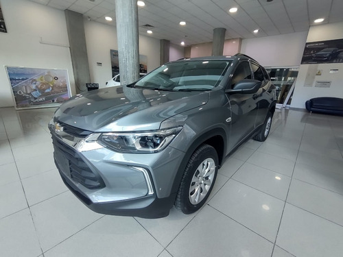 Imagen 1 de 17 de Chevrolet Tracker Turbo Ls 2023