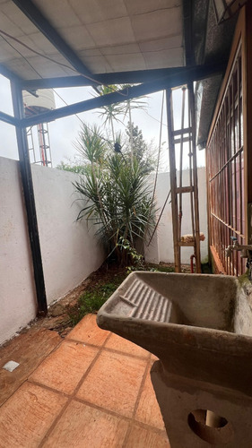 Alquilo Amplia Casa En B° Terrazas, Itaembé Miní