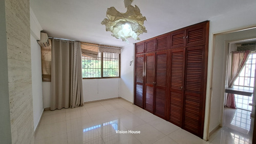 Venta De Apartamento. Urb Calicanto Resd Villa El Parque