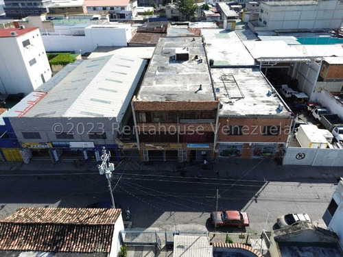 Edificio En Venta Zona Centro De Barquisimeto, Zona Repuestera, Tres Niveles. Mls 24-12799 Dh
