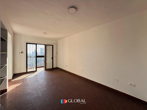 Departamento A 200 Mts De Av. Mate De Luna