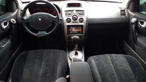 Megane Sedan Dynamique 2.0 16v Aut.