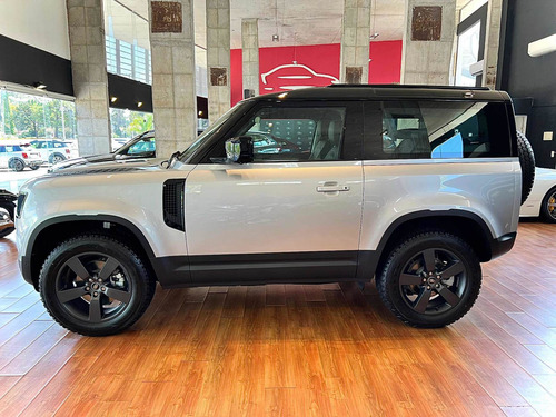 Imagen 8 de 21 de Land Rover Defender New 90 Extrafull