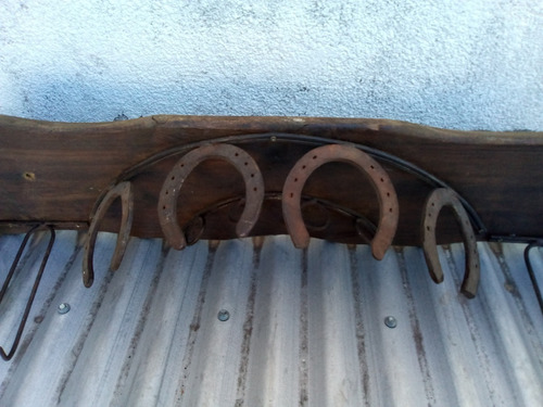 T- Bodega Artesanal Rustica Porta Botellas En Madera Hierro (Usado)