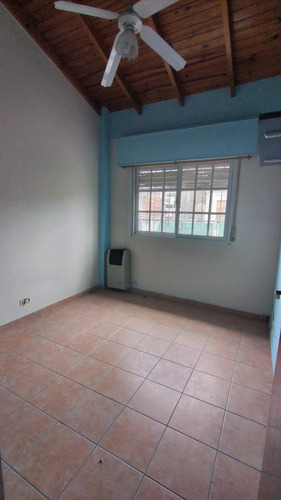 Imagen 21 de 24 de Ph -duplex 3 Amb. En Lanús Oeste Con Patio,terraza Y Cochera-ideal Inversor Se Encuentra Rentado