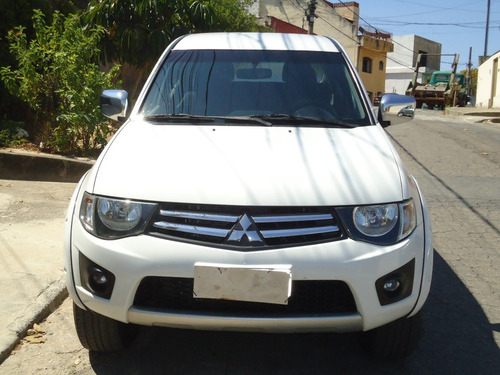 Mitsubishi L200 3.2 Triton Gls Cab. Dupla 4x4 Mec. 4p