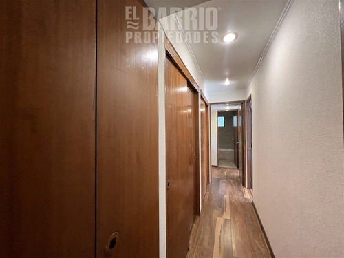 Casa En Venta En Chicureo, A Pasos Del Colegio Santa Cruz