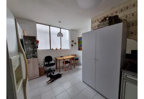 Apartamento En Venta 2do Piso En La Floresta 140 Mt²