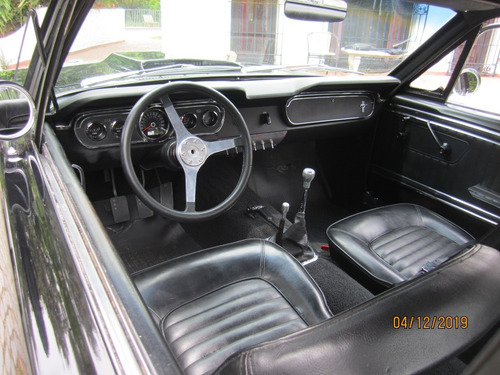 Ford Mustang 64 1/2 (1964) - Macome Classic.