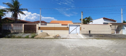 Imagem 24 de 25 de Casa Com Piscina, Área Gourmet Com Churrasqueira, No Bairro Bopiranga Em Itanhaém, Aceita Financiamento Bancário