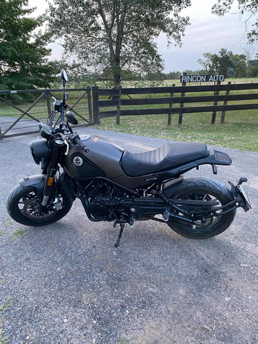 Benelli Leoncino 500