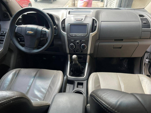Imagem 6 de 8 de Chevrolet S10 2.4 Advantage 4x2 Cd 8v Flex 4p Manual