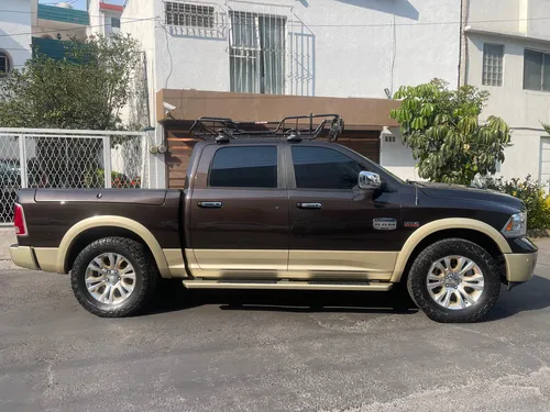 RAM Ram 2500 Laramie LongHorn 4x4