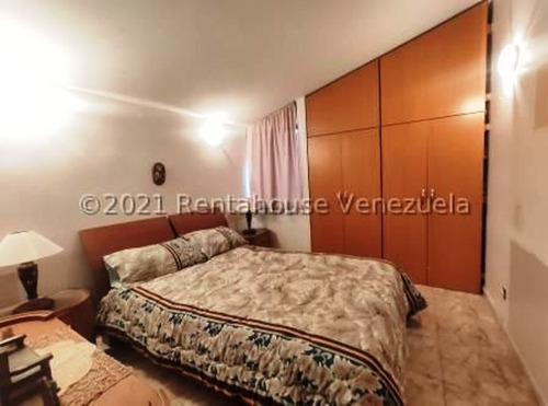 Imagen 10 de 10 de Townhouse En Venta 23-4001