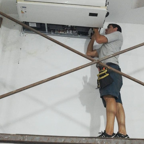 Imagen 11 de 12 de Instalación Aire Acondicionado Split Tec.oficial Matriculado