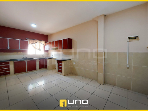 Imagen 8 de 16 de Inmediaciones Del Colegio San Lorenzo Bonita Casa En Venta