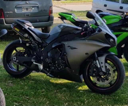 Yamaha R1