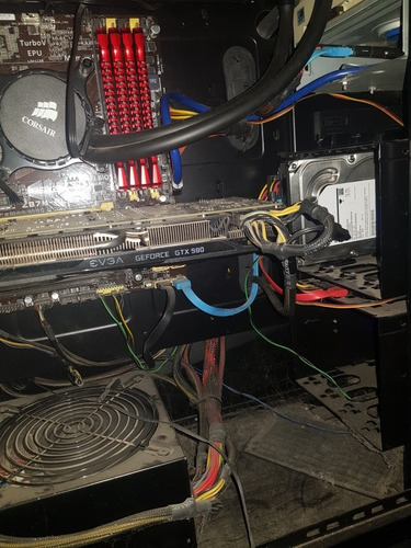 Imagen 4 de 6 de Pc Gamer Armada Usada Gtx 980, I7 4770k, Ram 32gb, 2tb + Ssd