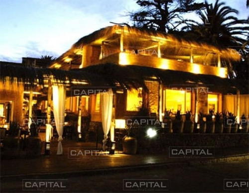 Local Gastronómico En Venta Y Alquiler Anual, Península. Punta Del Este- Ref: 25323