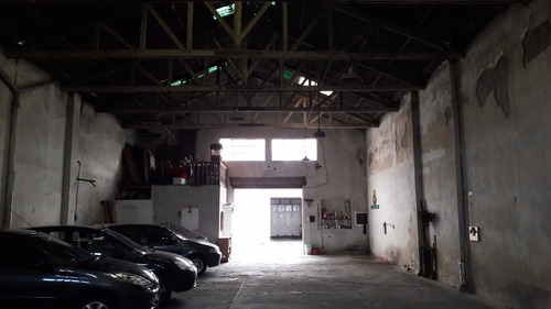 Imagen 2 de 30 de Galpón En Venta. 200 M2. 1 M2 Cub