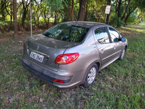 Imagem 5 de 8 de Peugeot 207 Passion 2011 1.4 Xr Flex 4p