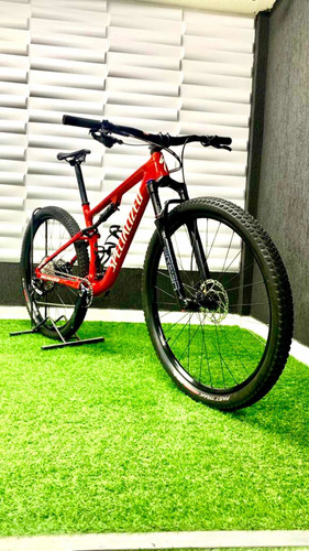 Bicicleta Specialized Epic Comp Doble Suspensión. Carbono