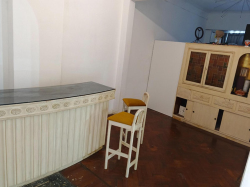 Ph En Venta - 5 Dormitorios 2 Baños - Santa Rita