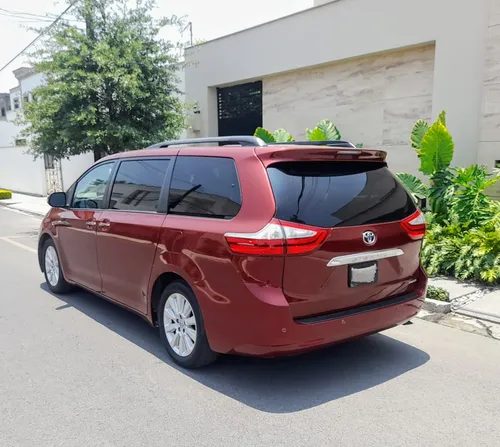 Toyota Sienna 3.5 Limited At