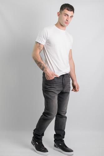 Jean Hombre Bross Pantalón Regular Fit Elastizado Localizado