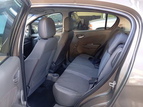 Fiat Palio 1.4 MPI ATTRACTIVE 8V FLEX 4P MANUAL