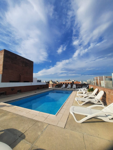 Haz Realidad Tu Sueño!! Venta Departamento 2 Dorm. B° Gral. Paz C / Cochera. Categoria!