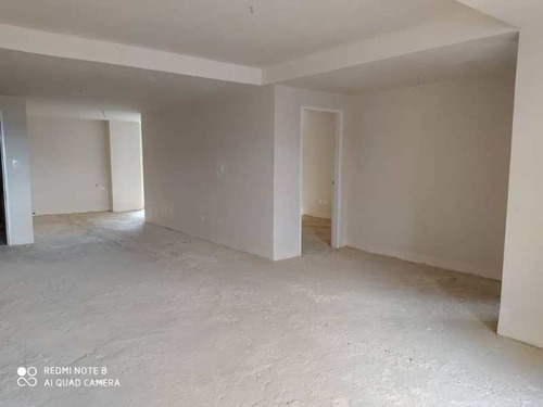 Imagen 4 de 30 de Gabriel Rivas Vende Apartamento En Res. Iceberg Mañongo Cod: Foa-1609