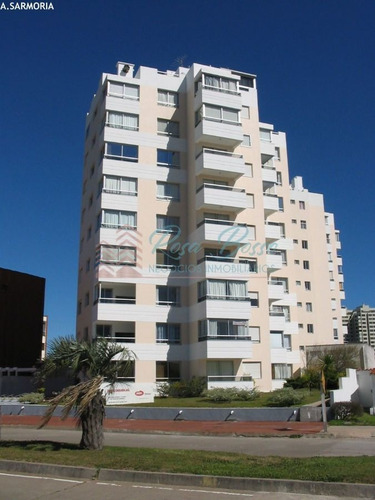 Imagen 20 de 21 de Avenida Chiverta - Frente A Hotel Conrad - Punta Del Este Mansa