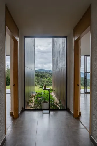 Casa En Venta En Vía Principal De Santa Elena. Cod V15184