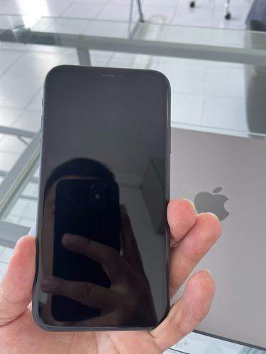 Apple iPhone 11 (64 Gb) - Negro *unico Dueño 100% Estetica* (Usado)
