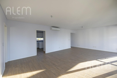 Departamento De 3 Ambientes En Venta En Las Lomitas Street