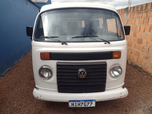 Volkswagen Kombi 1.4 Lotação Total Flex 3p