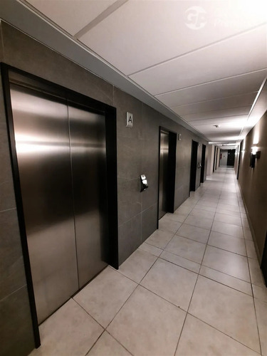 Oficina En Arriendo En Metro Plaza Egaña 60m2