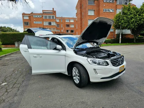 Volvo XC60 2.0 T5 Awd Momentum