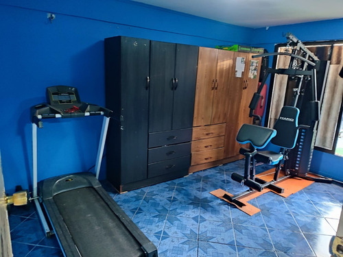 Oportunidad Casa Grande En Venta 4d 1b Cerca Muni Colina
